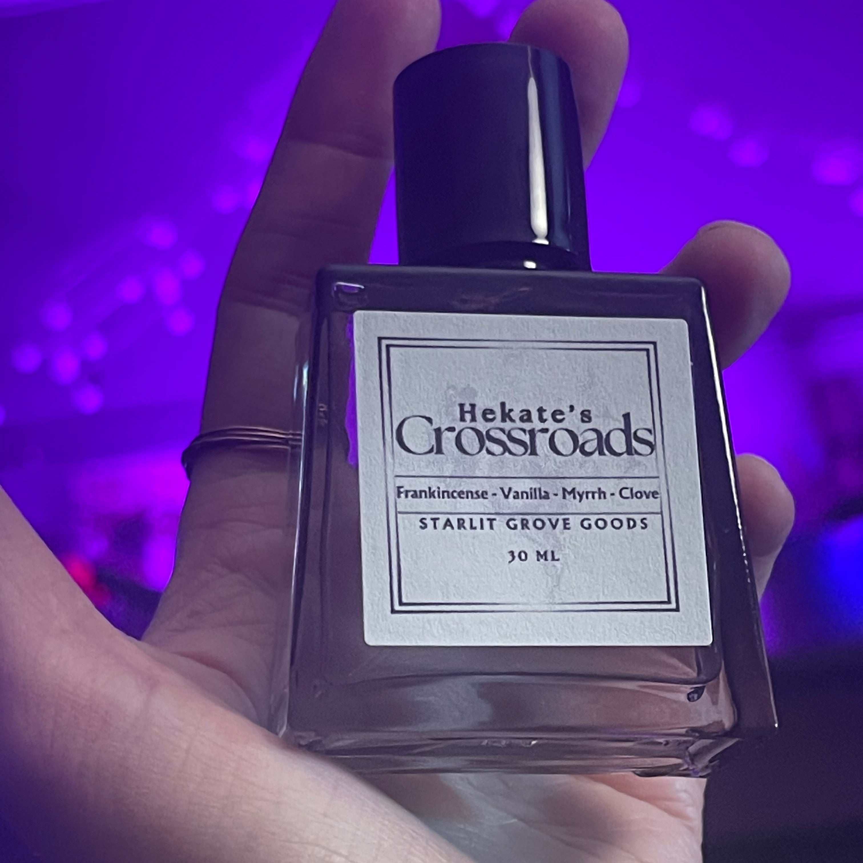Hekate's Crossroads - Botanical Eau de Parfum - 30ml / 1 oz