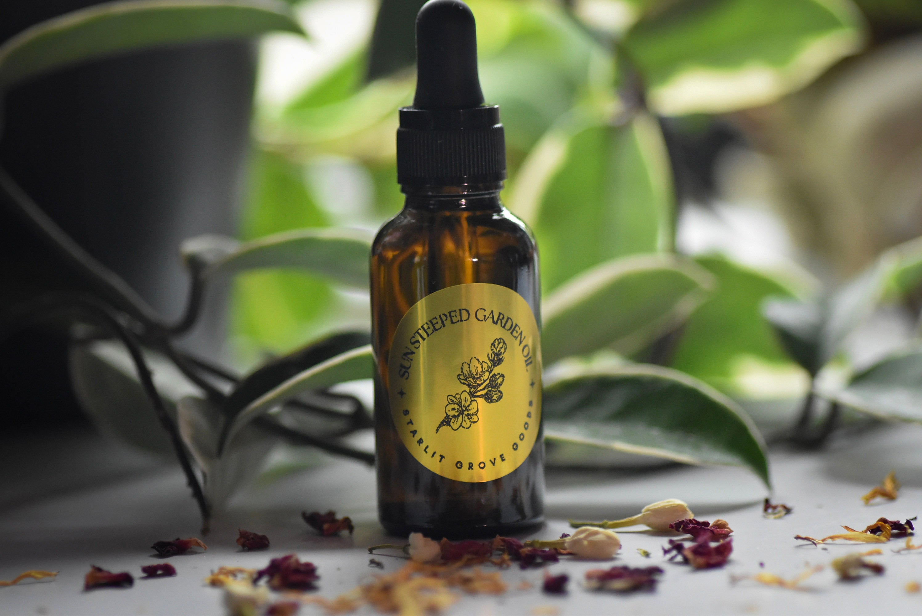 'Sun Steeped Garden' Oil Blend - 40 day process!